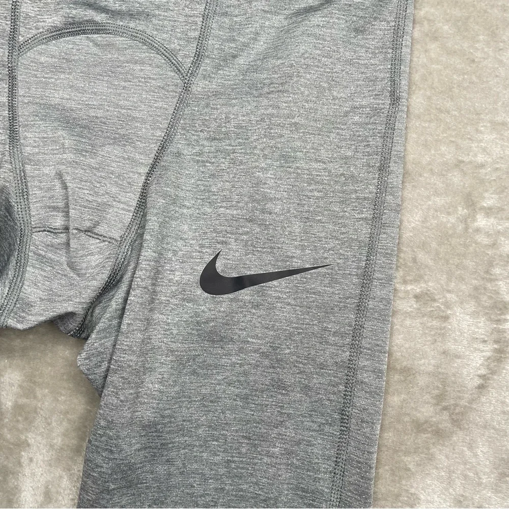 Nike Pro Dri-Fit Men's Heather Gray 3/4 Length Fitness Tights Size Medium